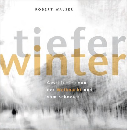 Auf dem CD-Cover ist eine typografische Spielerei des Hörbuch-Titels abgebildet. Auf dem verschwommenen, winterlichen Hintergrund erkennt man einen Waldweg, auf dem eine Person entlanggeht.