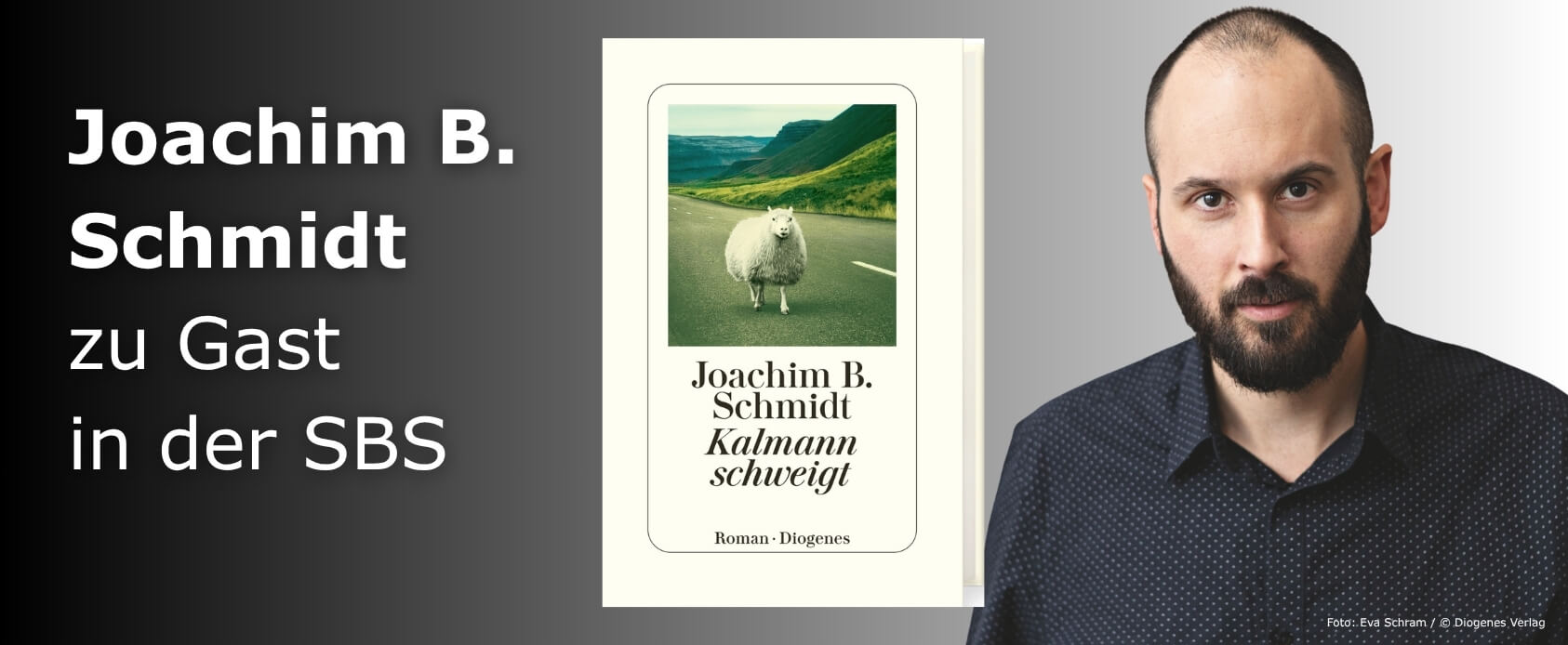 Autorenfoto Joachim B. Schmidt mit Buch «Kalmann schweigt»